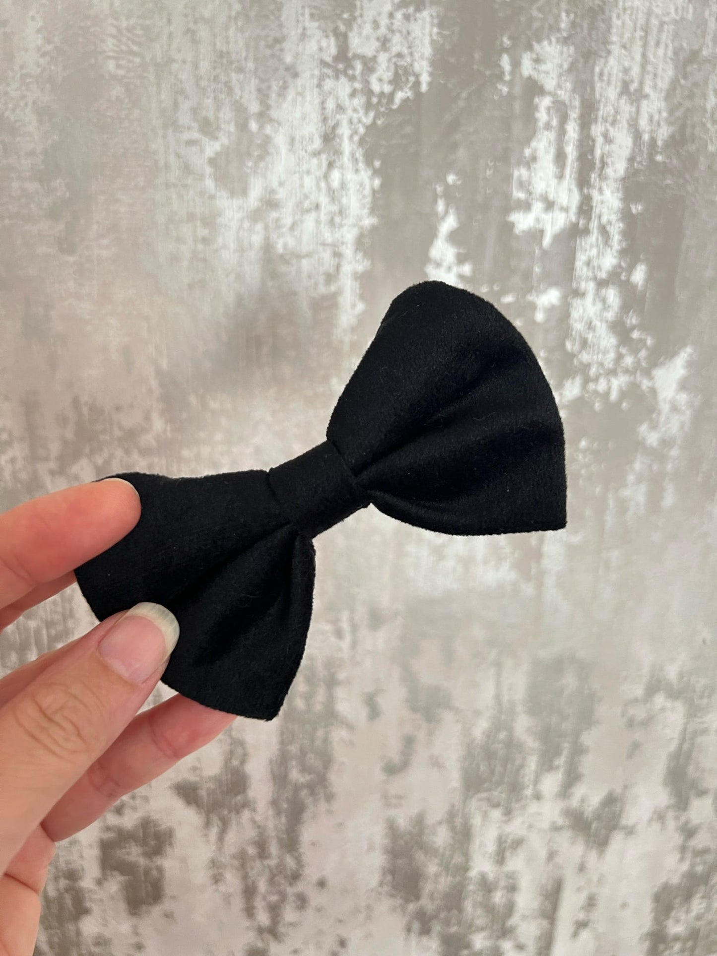 Fabric | Bowtie - Black Velvet