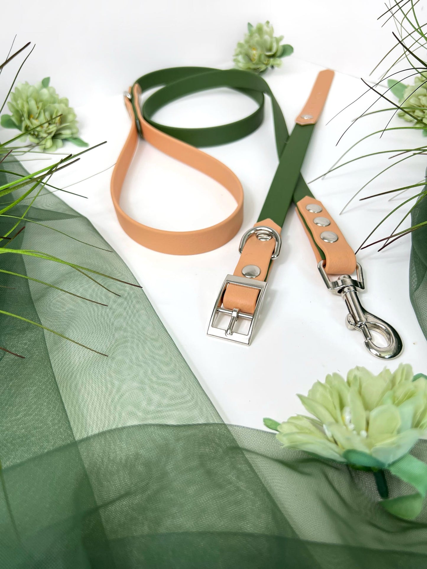Dual colour green and orange waterproof collar and lead