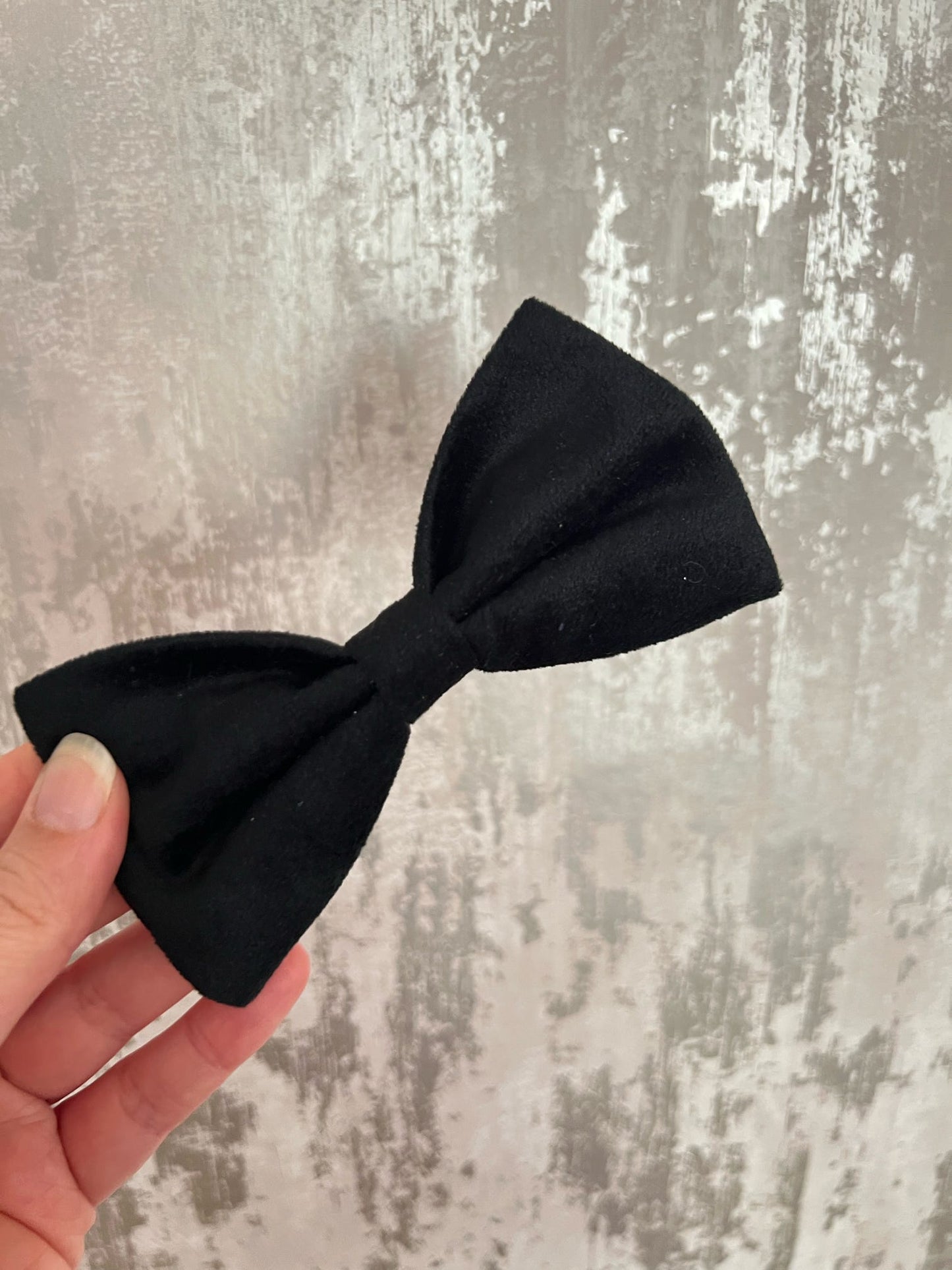 Fabric | Bowtie M - Black Velvet