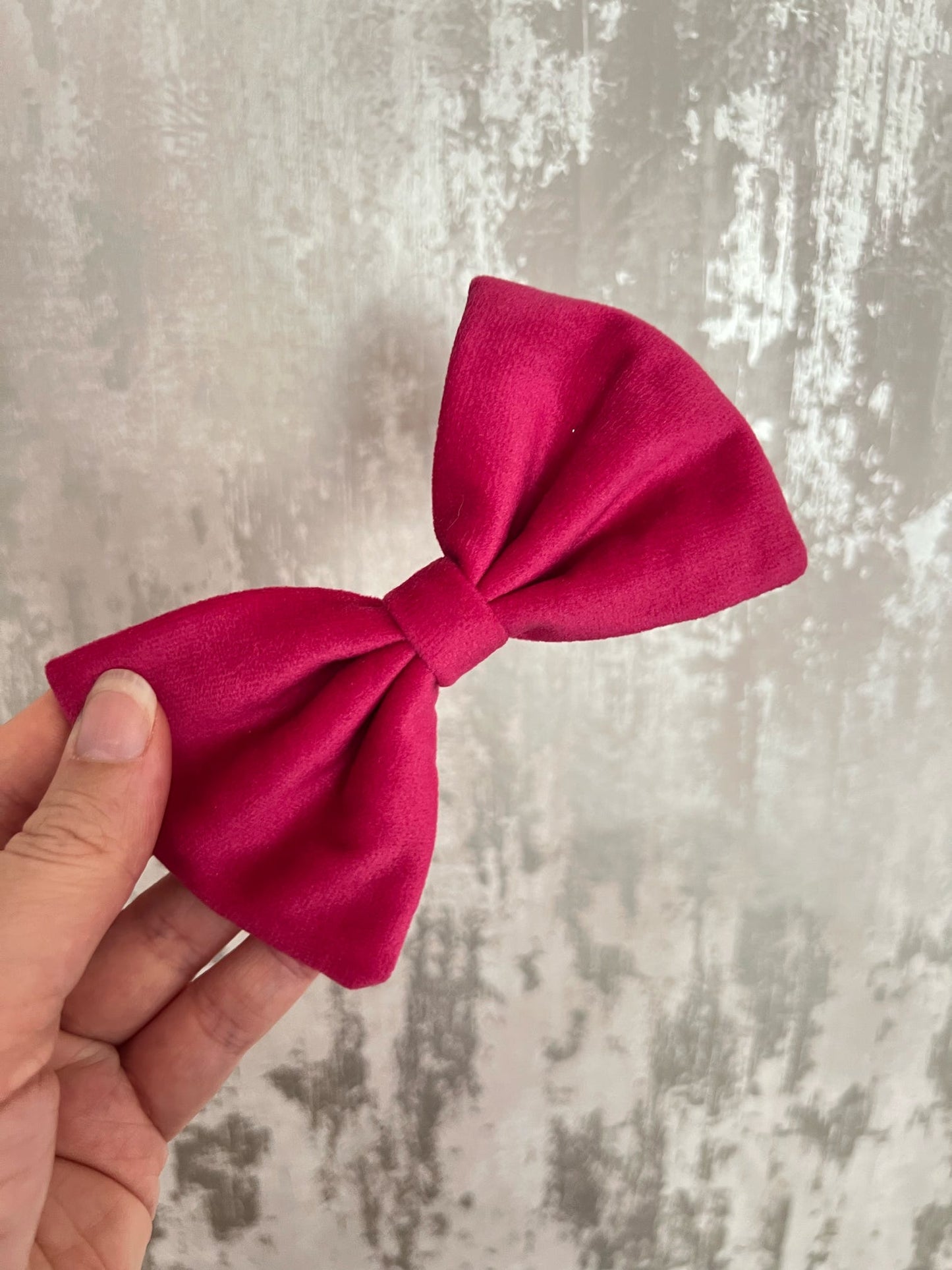 Fabric | Bow tie M - Hot Pink Velvet