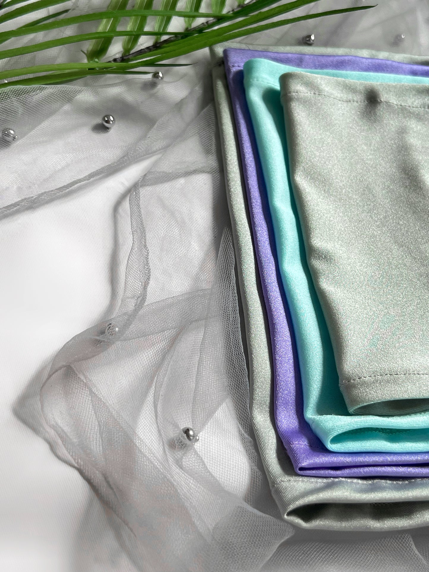 Grey, aqua and lilac anti anxiety feeding snoods