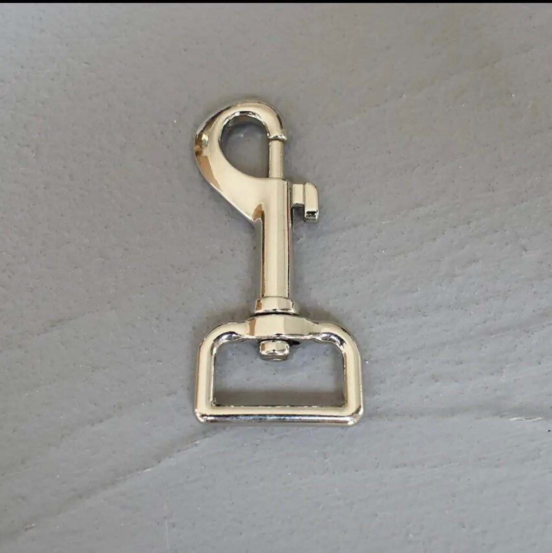 Shiny silver metal lead clip