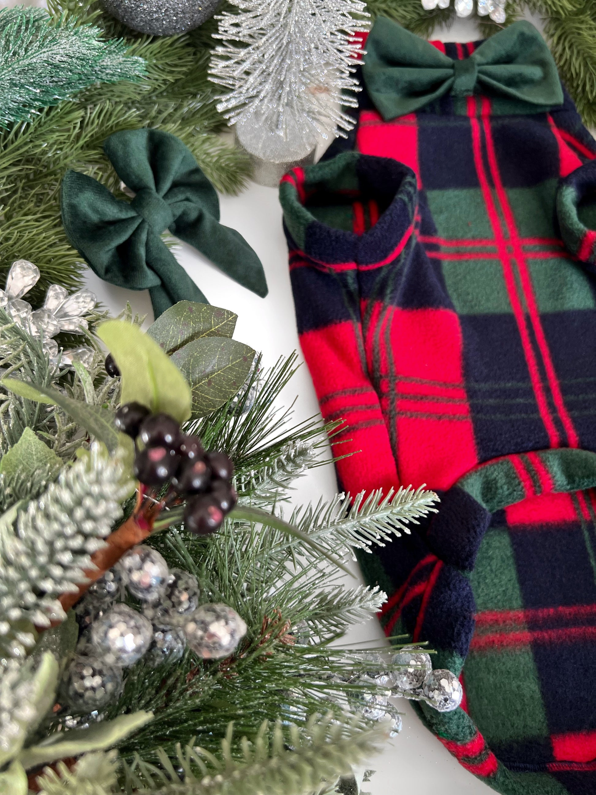 Close up of cedar ridge plaid fleece
