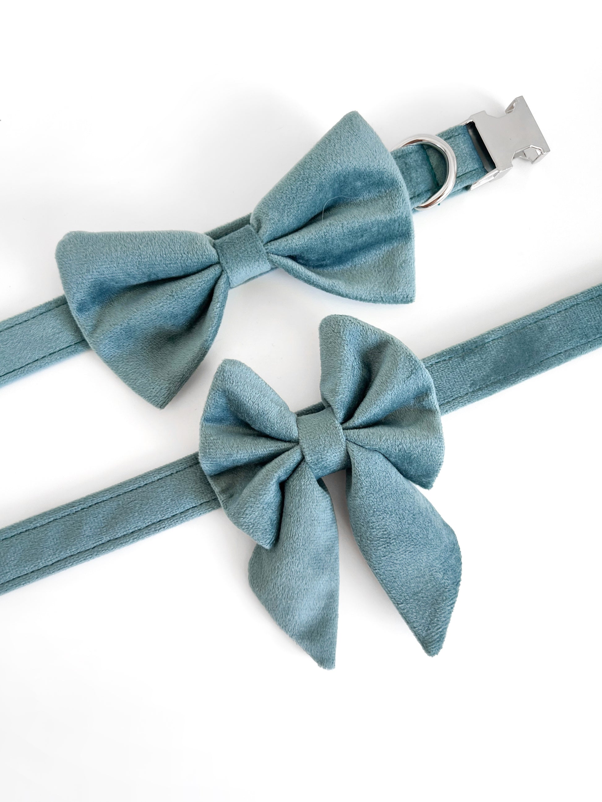 Blue velvet bow tie and sailor bow