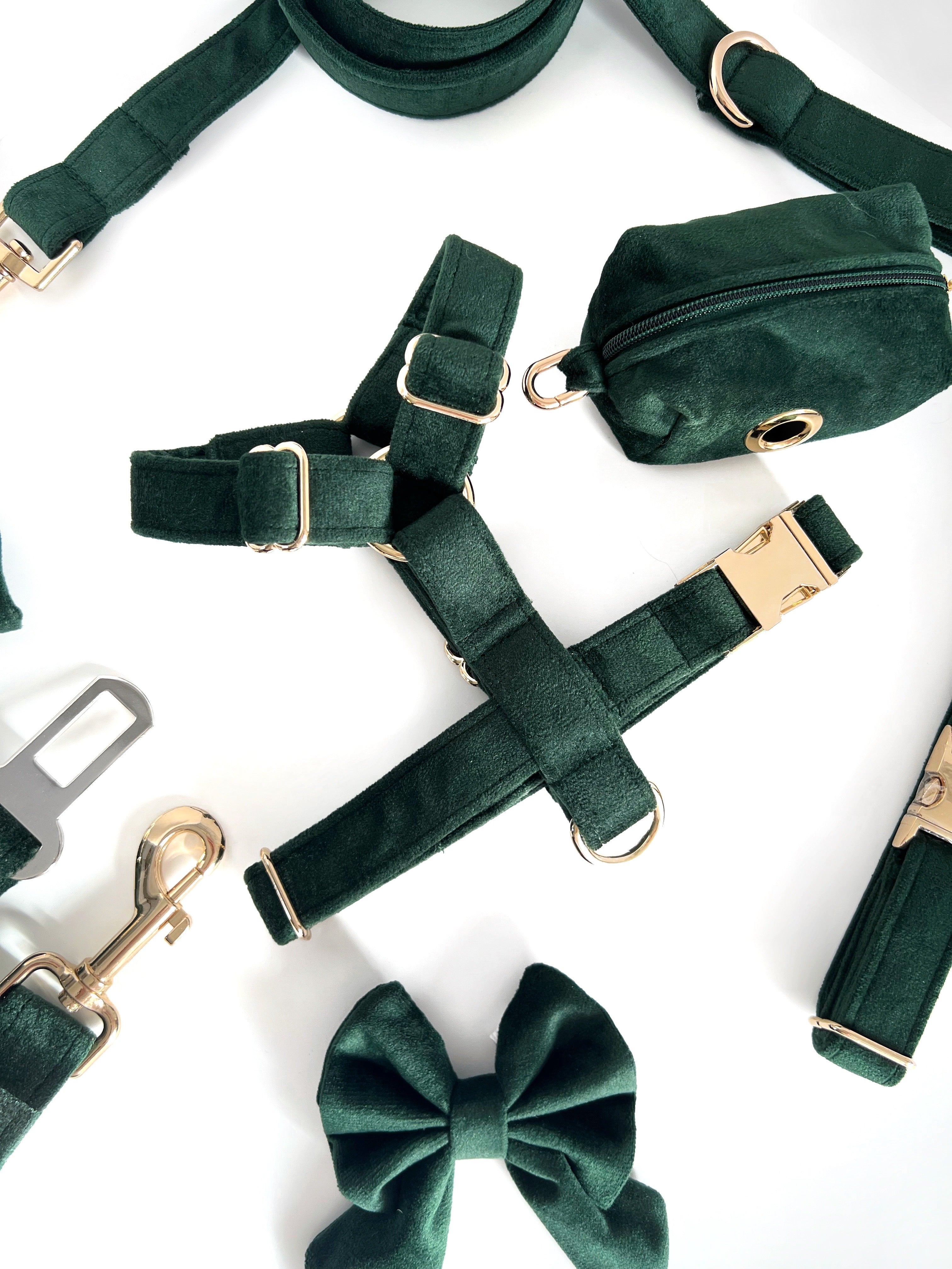 Emerald Bea Full Set, Luxury Velvet Dog Accessory high quality