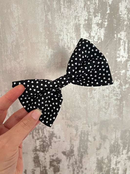 Fabric | Bow tie L - Black Hearts