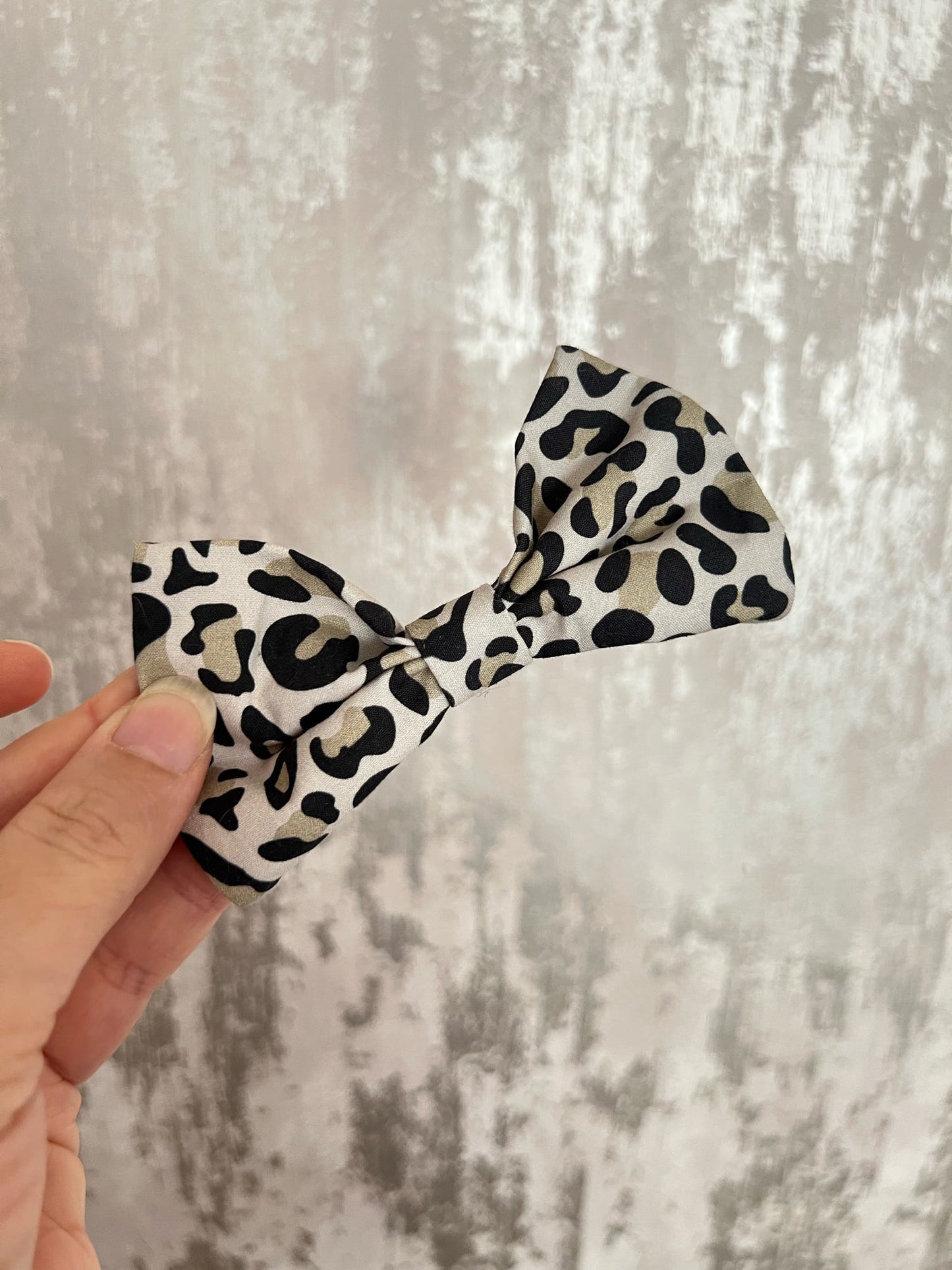 Fabric | Bowtie - Beige Leopard Print