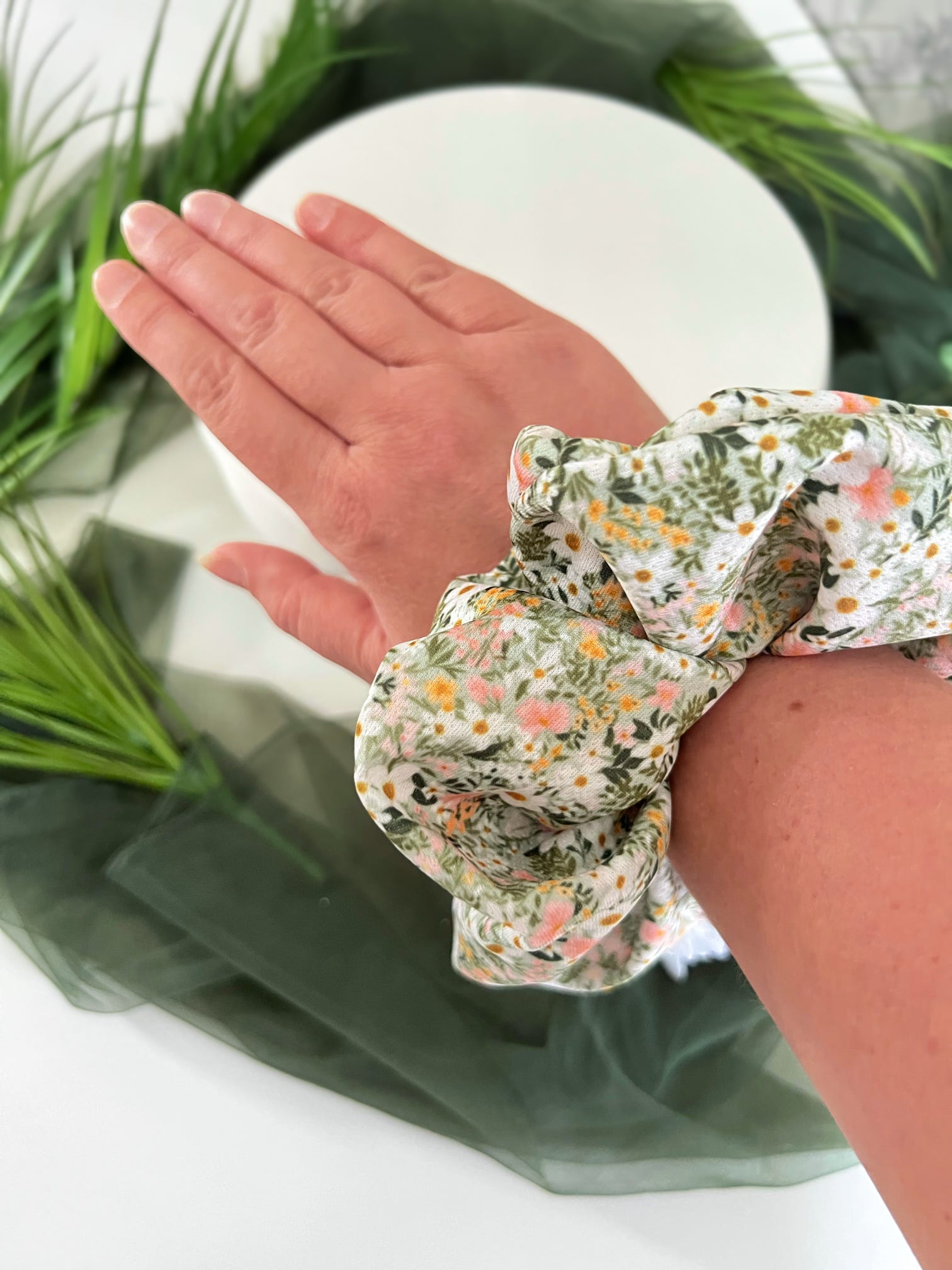 Green floral scrunchie - summer print