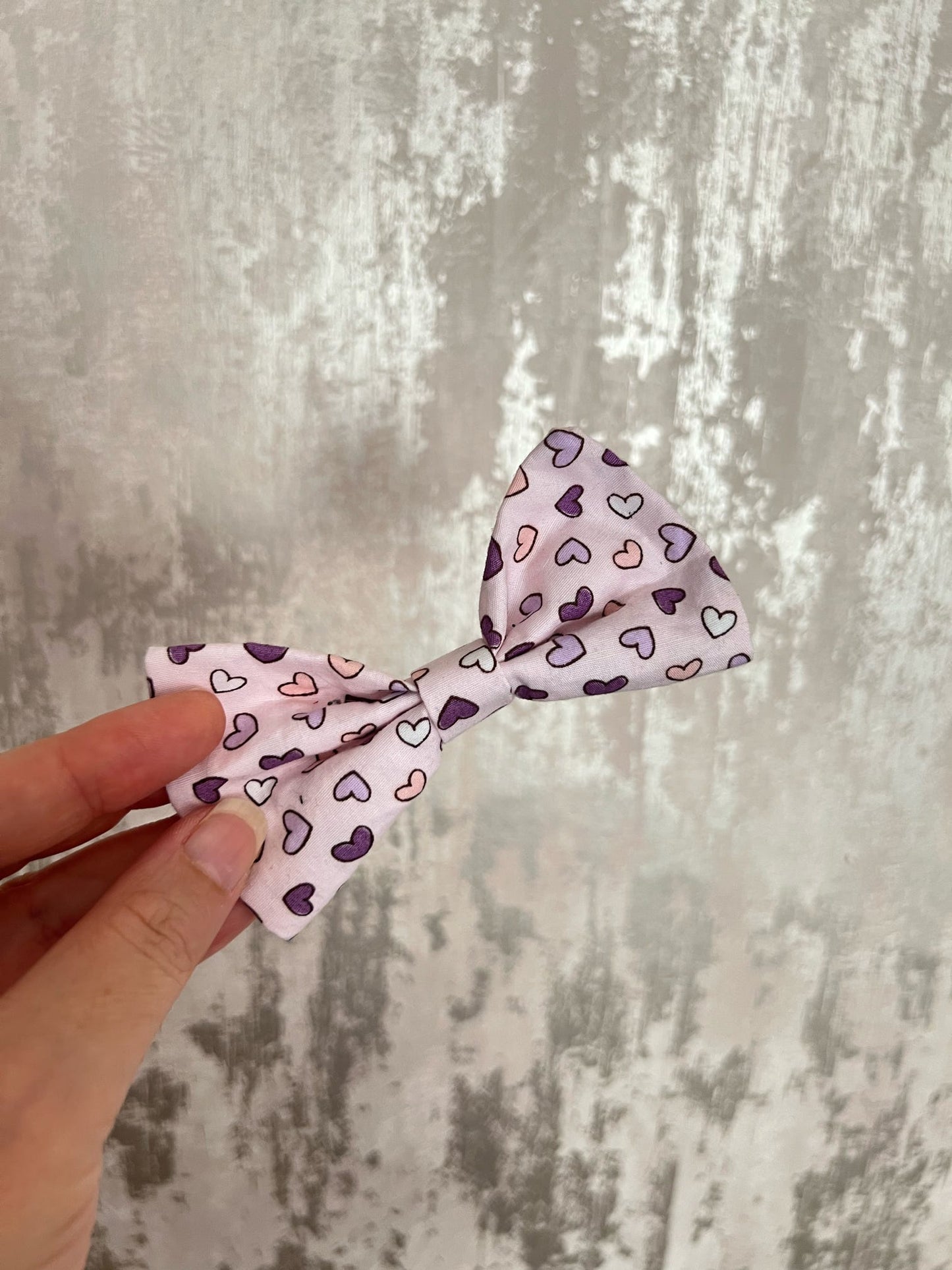 Fabric | Bowtie - Lilac Hearts