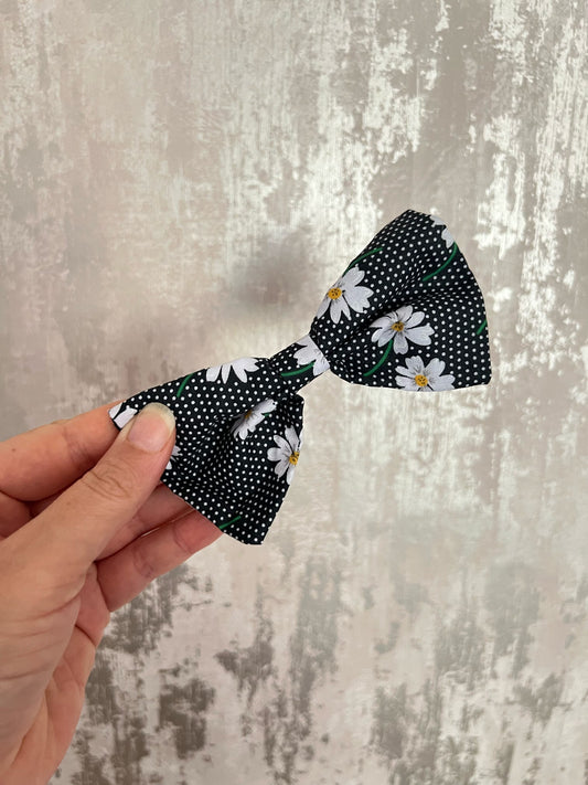 Fabric | Bow tie M - Black Polka Dot Daisy