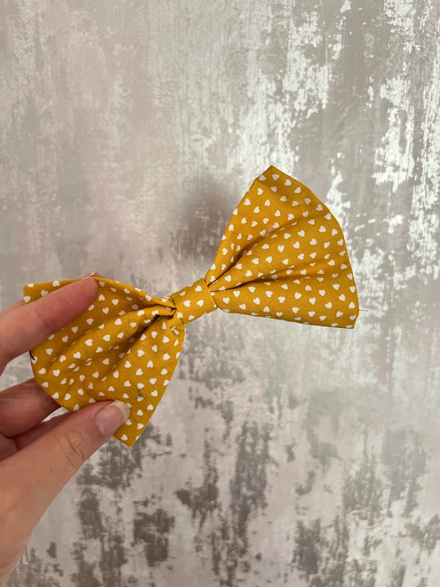 Fabric | Bow tie L - Mustard Hearts