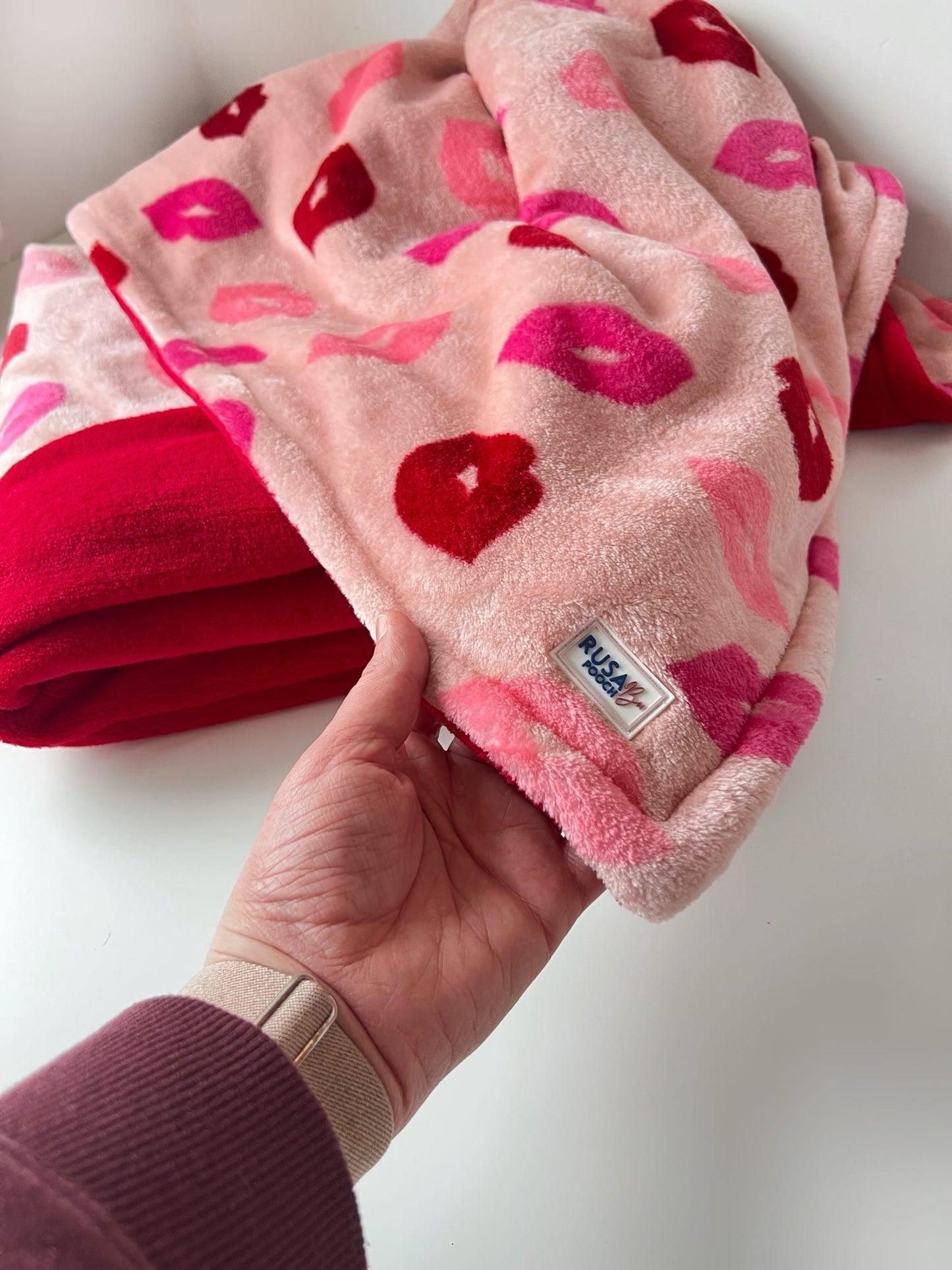 Ready To Ship | Snuggle Sack - Valentines Kisses