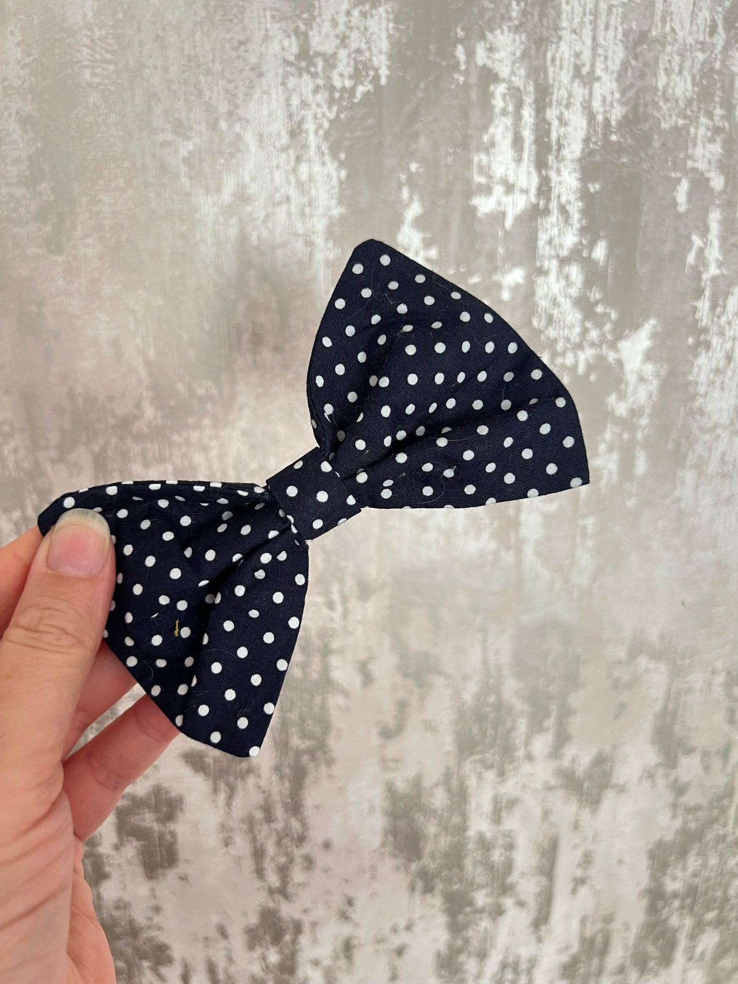 Fabric | Bow tie M - Navy Polka Dots