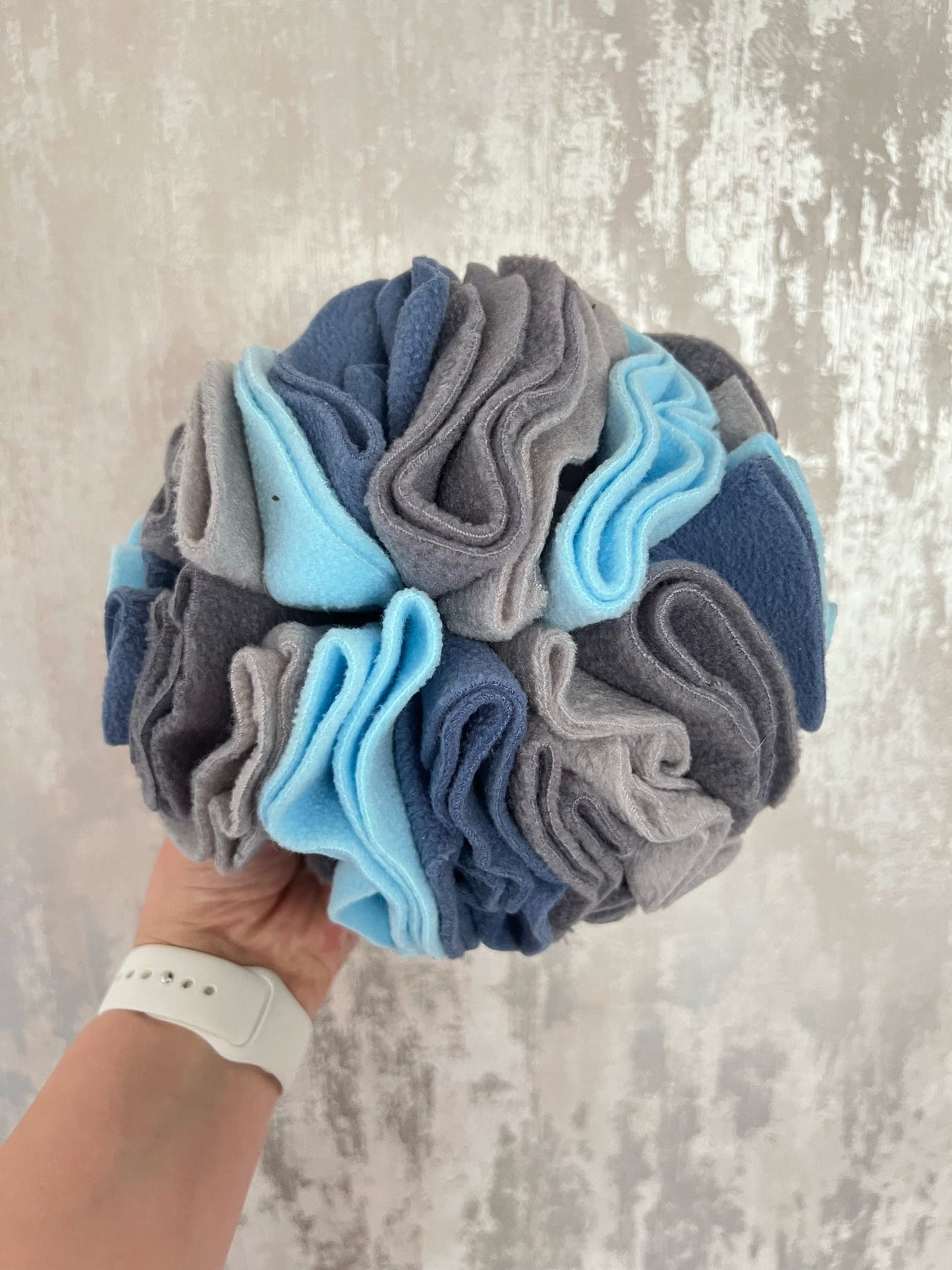 Snuffle Ball | Large - Blue