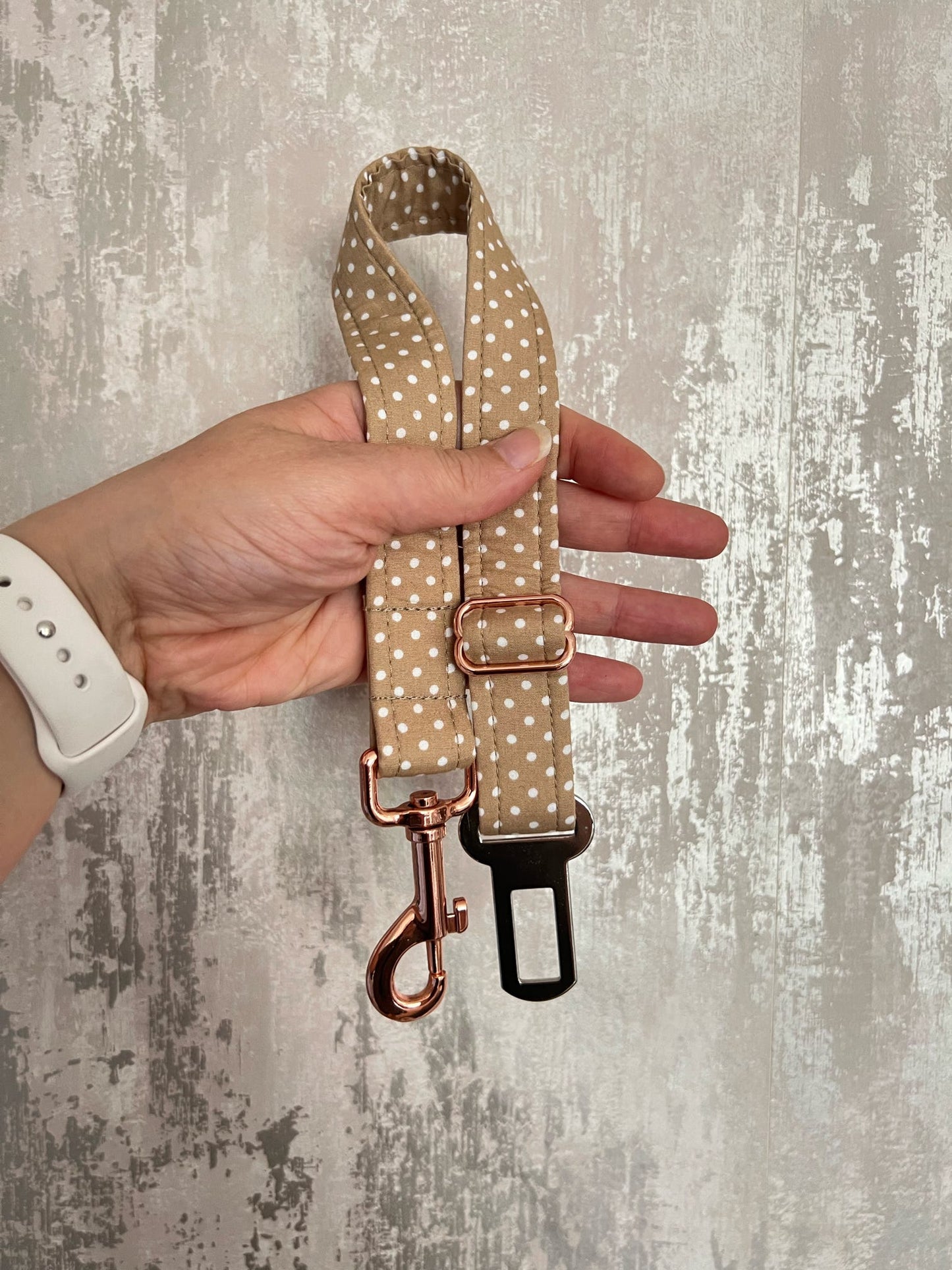 Seatbelt | Fabric - Beige Polka Dot