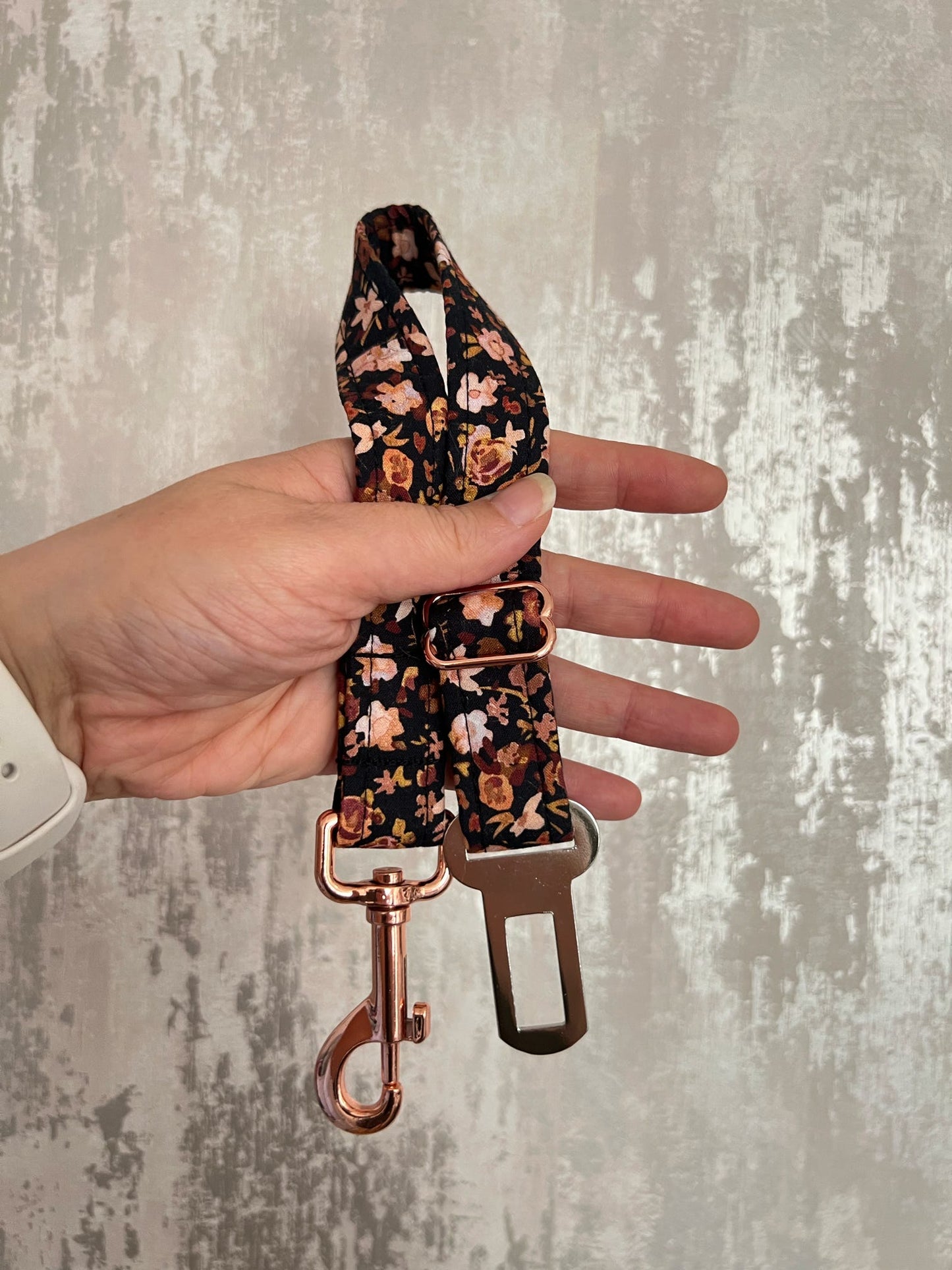 Seatbelt | Fabric - Black Floral
