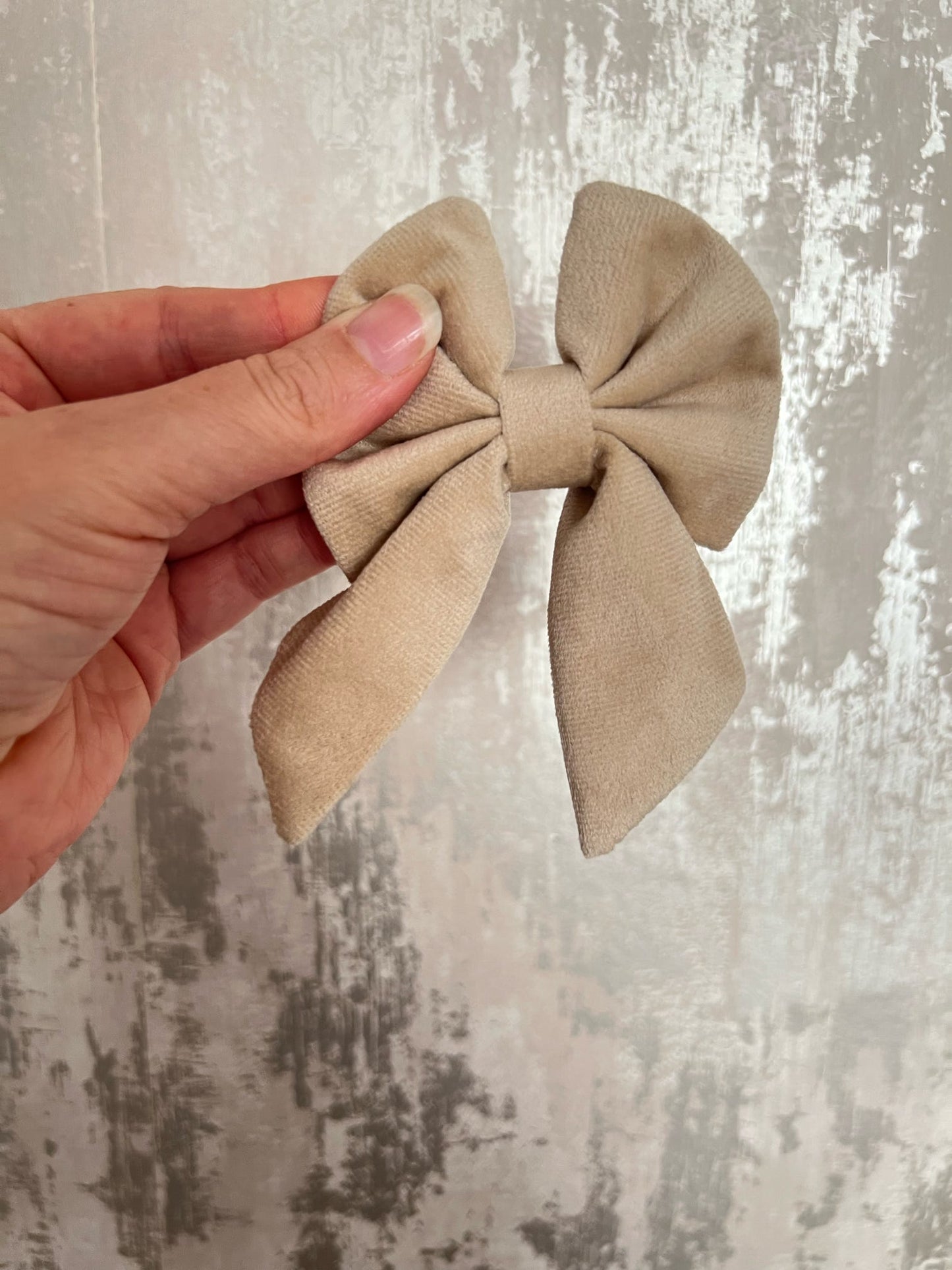 Fabric | Sailor Bow - Beige Velvet