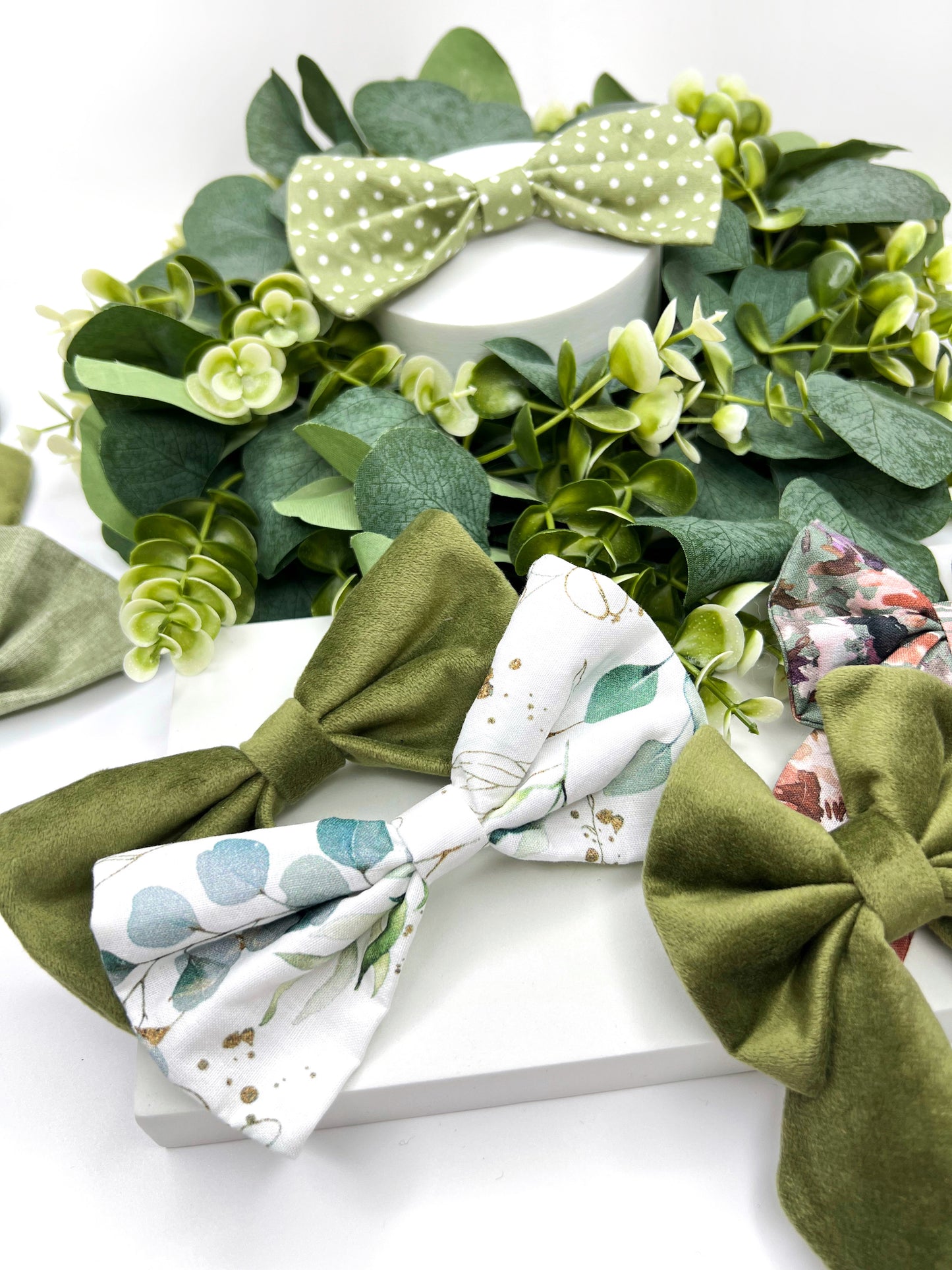 Bows - Sage Polka Dot