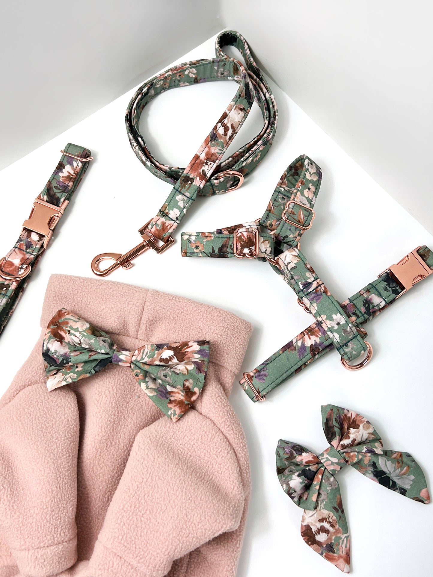 Collar | Fabric - Green Autumn Blooms