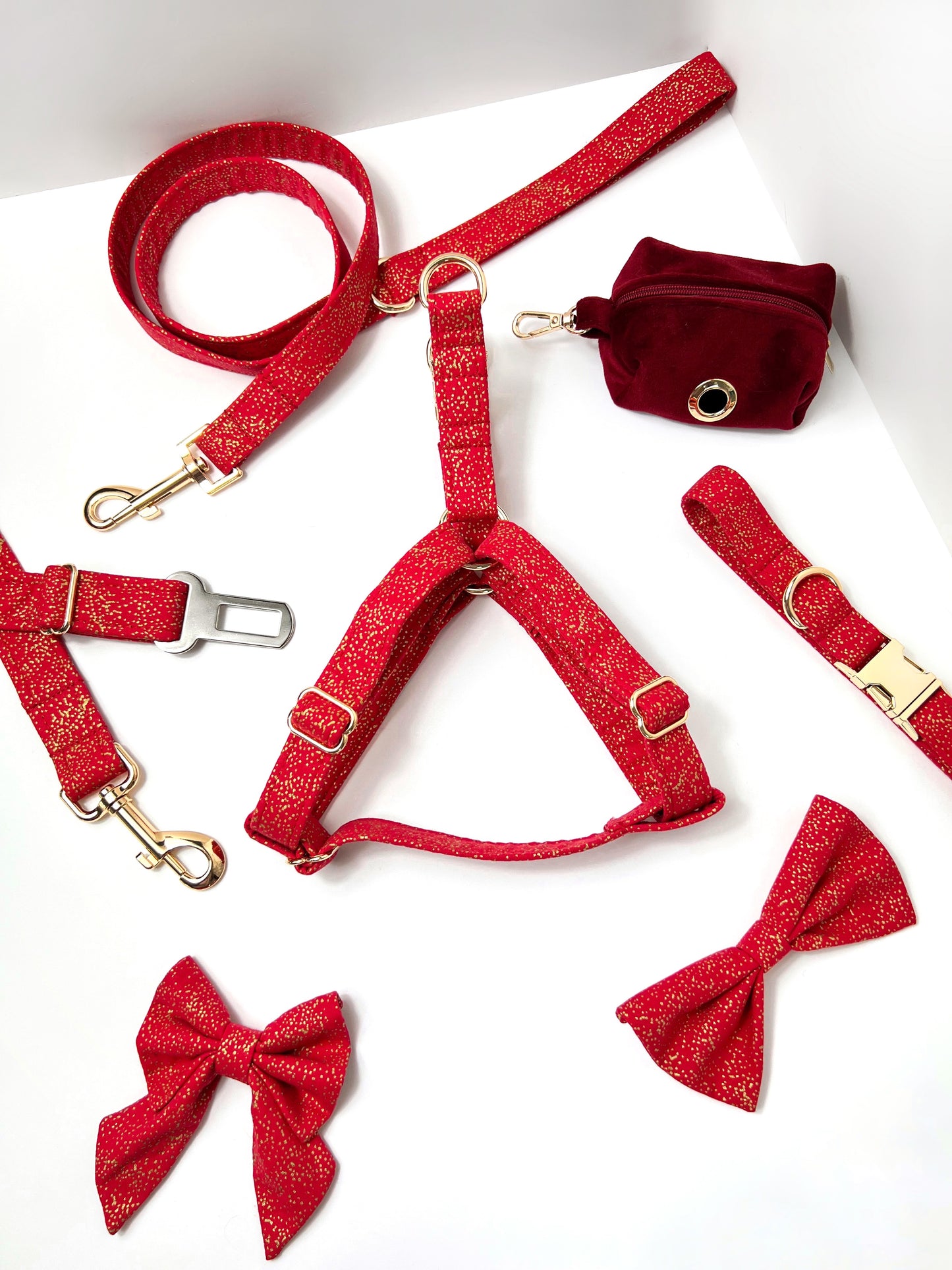 Lead | Fabric - Red Classic Christmas